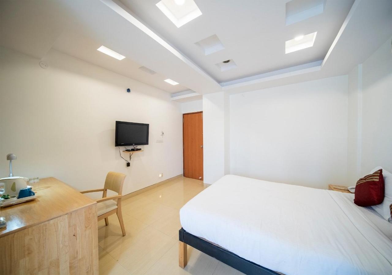 Capital O 46966 Apollo 27 Hotell Bangalore Exteriör bild